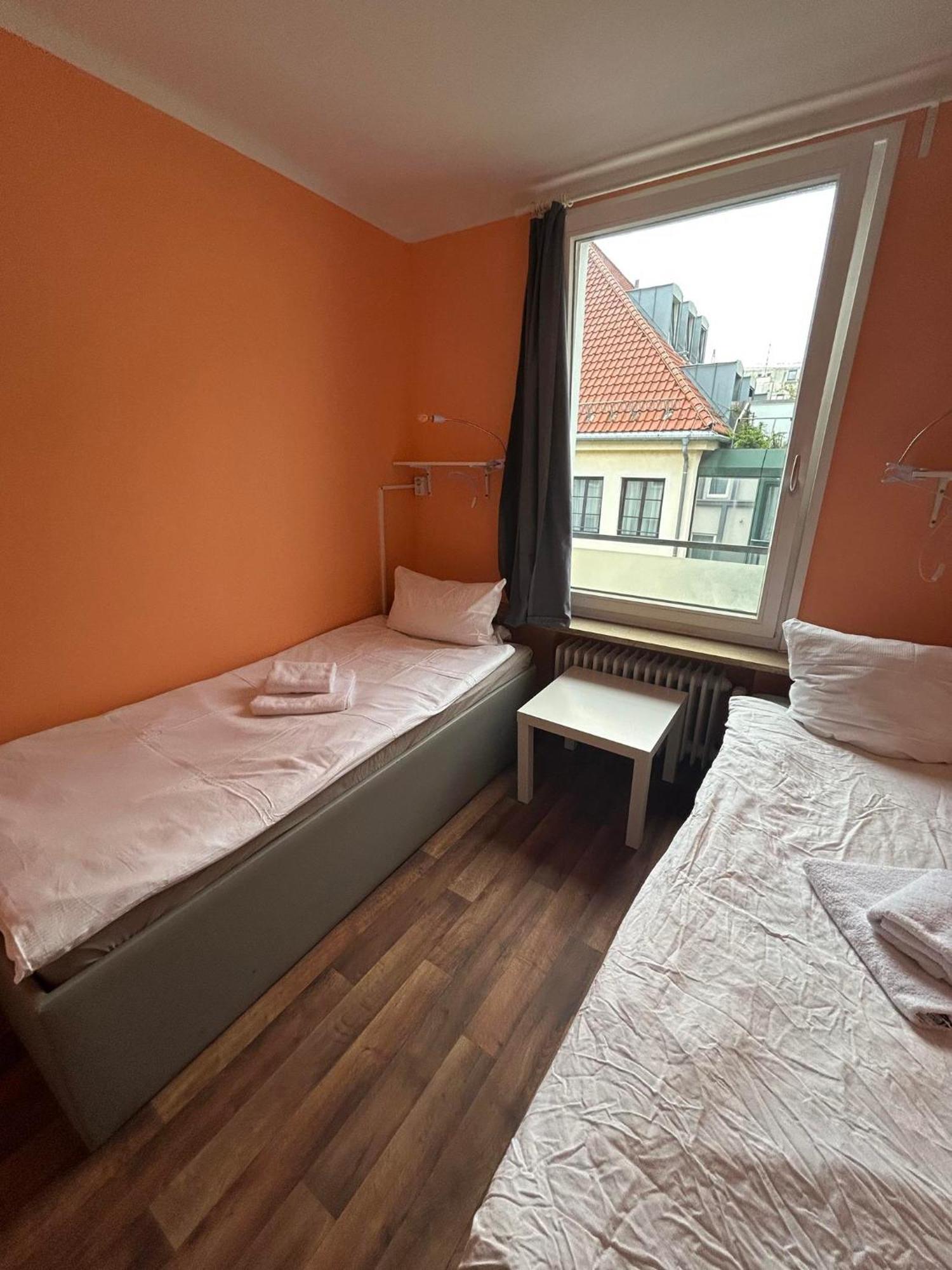 Budget Station Aparthostel * Munich